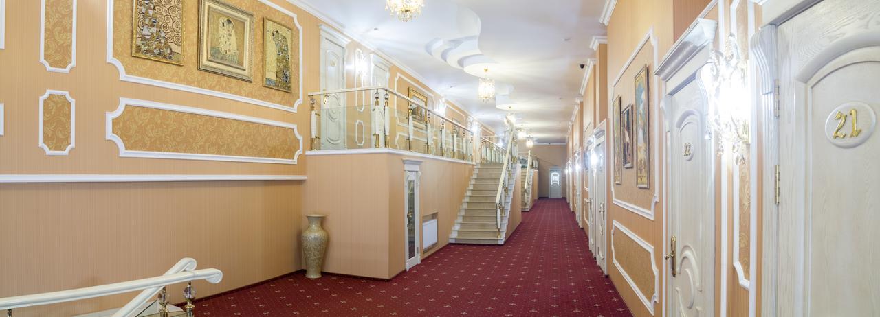 SUNRISE Park Hotel Zaporizhia Bagian luar foto